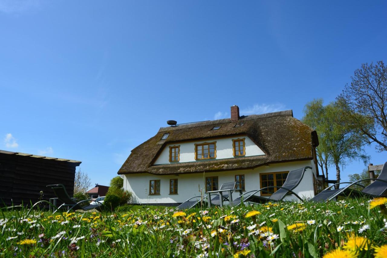 Reethaeuser Auf Ruegen Middelhagen Luaran gambar