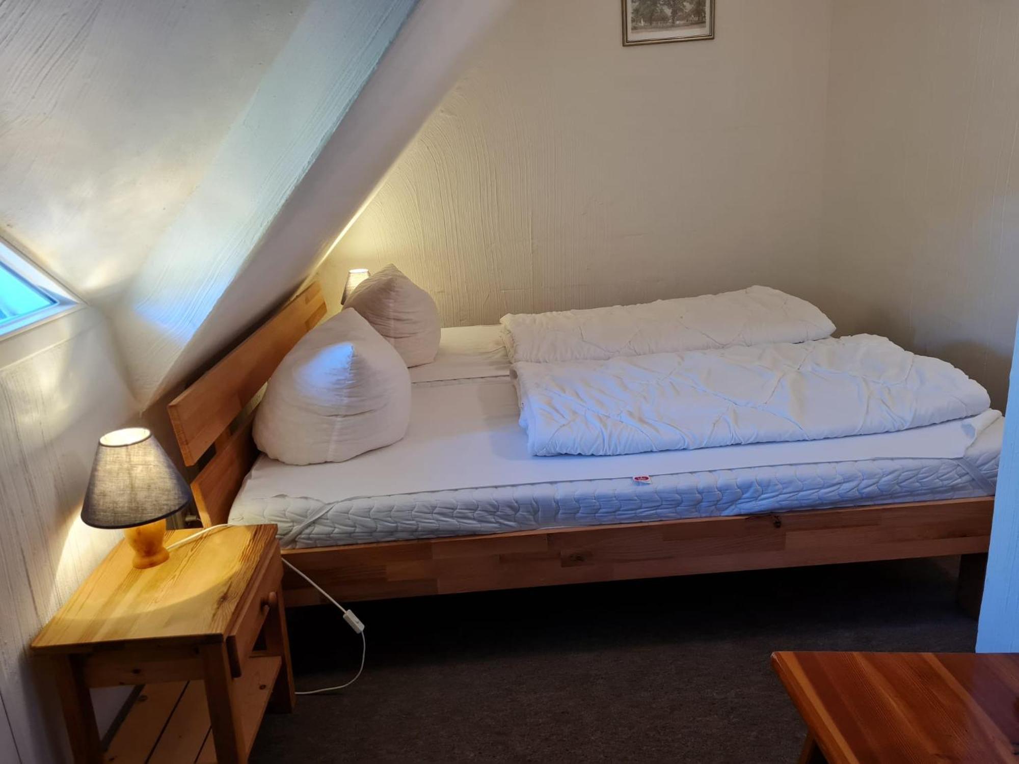 Reethaeuser Auf Ruegen Middelhagen Bilik gambar
