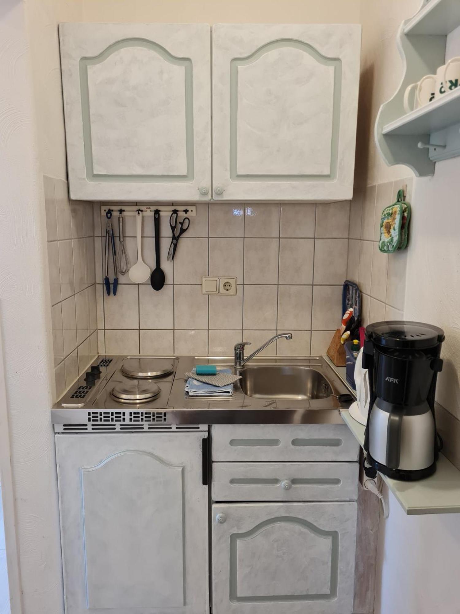 Reethaeuser Auf Ruegen Middelhagen Bilik gambar